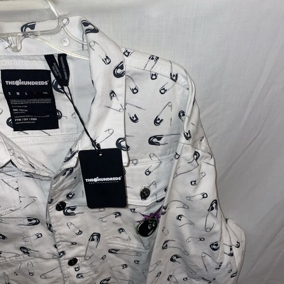 The Hundreds Men’s Denim Shacket Size XL White Safety Pin Motif Streetwear NWT - Picture 4 of 12